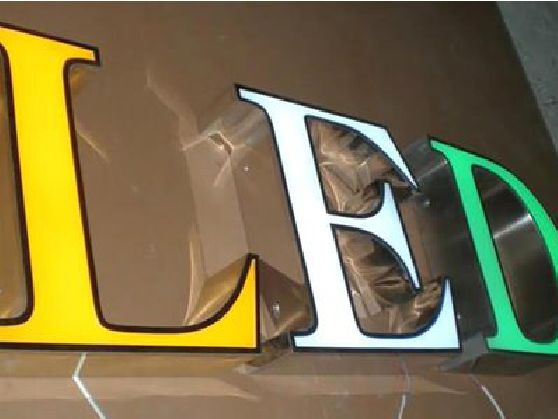 林州介绍LED招牌的基础知识。